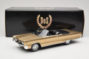 Chrysler Newport Cabriolet Gold Metallic BoS Models 1:18 BOS273 Resin — bild 6 av 6