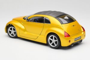 Chrysler Pronto Cruizer Guld Maisto 1:18 37800 Metall — bild 7 av 8