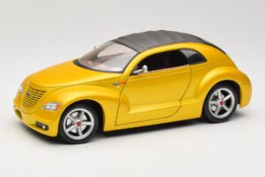 Chrysler Pronto Cruizer Guld Maisto 1:18 50338 Metall