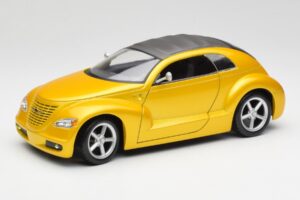 Chrysler Pronto Cruizer Guld Maisto 1:18 37800 Metall