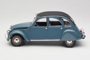 Citroen 2CV Bleu Nuit Solido 1:18 8028 Metall — bild 3 av 6