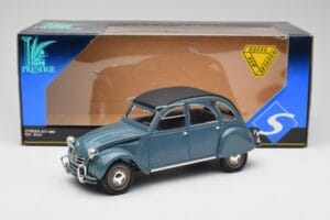 Citroen 2CV Bleu Nuit Solido 1:18 8028 Metall — bild 6 av 6