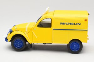 Citroen 2CV Fourgonnette Michelin Bibendum Norev 1:18 181502 Metall — bild 3 av 6