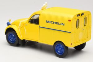 Citroen 2CV Fourgonnette Michelin Bibendum Norev 1:18 181502 Metall — bild 5 av 6