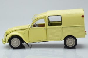 Citroen 2CV Furgonette AK350 Pastis Gul Norev 1:18 181488 Metall — bild 4 av 8