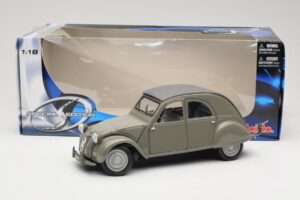 Citroen 2CV Grå Maisto 1:18 31834 Metall — bild 8 av 8
