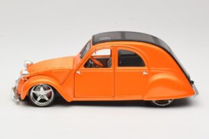 Citroen 2CV Orange Maisto 1:18 31321 Metall — bild 4 av 8