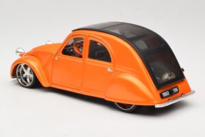 Citroen 2CV Orange Maisto 1:18 31321 Metall — bild 7 av 8