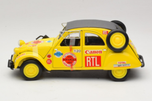 Citroen 2CV Rally Gul Maisto 1:18 56032 Metall — bild 3 av 6