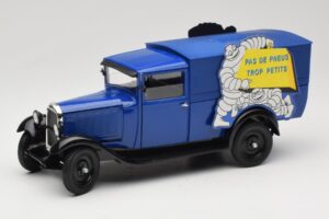 Citroen C4 F Pas de Pneus Trop Petit Blå Solido 1:18 151235-00 Metall