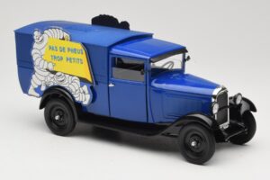 Citroen C4 F Pas de Pneus Trop Petit Blå Solido 1:18 151235-00 Metall — bild 6 av 8