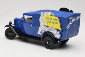 Citroen C4 F Pas de Pneus Trop Petit Blå Solido 1:18 151235-00 Metall — bild 7 av 8