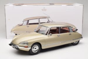 Citroen DS 23 Pallas Beige Norev 1:12 121730 Metall — bild 6 av 6