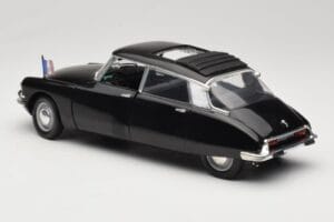 Citroen DS Presidentielle Grå Solido 1:18 8035 Metall — bild 7 av 8