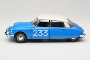 Citroen DS #233 Rally Blå Solido 1:18 8034 Metall — bild 4 av 8