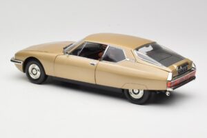 Citroen SM Maserati Guld Norev 1:18 181585 Metall — bild 7 av 8