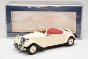 Citroen Traction Avant 11B Cabriolet Kräm Norev 1:18 181440 Metall — bild 6 av 6