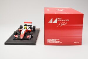 Dallara Mercedes F317 #4 M. Schumacher Prema Theodore Racing European F3 Champion 2018 Minichamps 1:18 517181804 Metall — bild 6 av 6