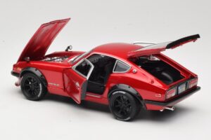 Datsun 240Z S30 Röd Maisto 1:18 32611 Metall — bild 5 av 8