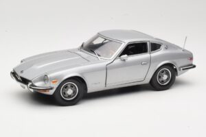 Datsun 240Z S30 Silver Sun Star 1:18 3503 Metall
