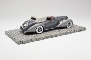Delage D8 120 Cabriolet Grå & Mörkgrå Minichamps 1:18 107115134 Metall — bild 2 av 6