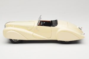 Delahaye Cabriolet Kräm Guiloy 1:18 68580 Metall — bild 4 av 8