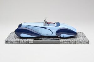 Delahaye Type 135-M Cabriolet Mullin Museum Minichamps 1:18 107116160 Metall — bild 3 av 6
