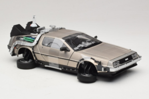 DeLorean DMC-12 Back to the Future Time Machine Sun Star 1:18 2710 Metall — bild 4 av 6