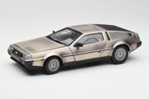 DeLorean DMC-12 LK Silver Sun Star 1:18 2701 Metall