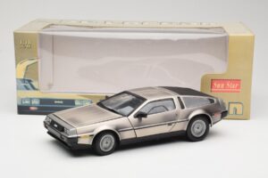 DeLorean DMC-12 LK Silver Sun Star 1:18 2701 Metall — bild 8 av 8