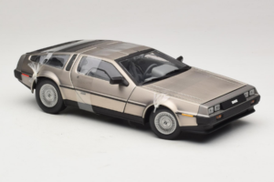 DeLorean DMC-12 Silver Sun Star 1:18 2703 Metall — bild 4 av 6