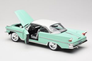 DeSoto Adventurer Grön Road Signature 1:18 92738-R1 Metall — bild 5 av 8