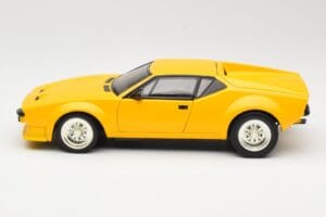 De Tomaso Pantera Gul Hot Wheels 1:18 27809 Metall — bild 4 av 8