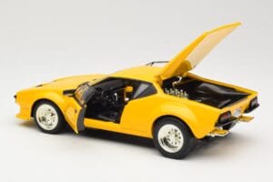 De Tomaso Pantera Gul Hot Wheels 1:18 27809 Metall — bild 5 av 8