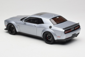 Dodge Challenger SRT Hellcat Redeye Silver GT Spirit 1:18 GT226 Resin — bild 5 av 6