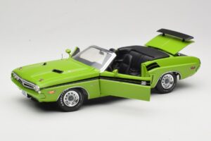 Dodge Challenger Cabriolet Grön Greenlight 1:18 12803-06G Metall — bild 2 av 8