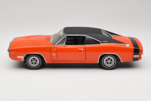 Dodge Charger R/T Orange & Svart American Muscle 1:18 39314 Metall — bild 4 av 8