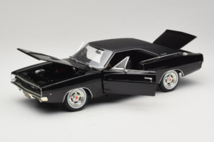 Dodge Charger R/T Steve McQueen Bullitt Movie Greenlight 1:18 12839 Metall — bild 2 av 8