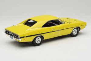 Dodge Charger R/T Gul Dirty Mary Crazy Larry Auto World 1:18 AWSS101/06 Metall — bild 3 av 8