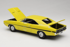 Dodge Charger R/T Gul Dirty Mary Crazy Larry Auto World 1:18 AWSS101/06 Metall — bild 5 av 8