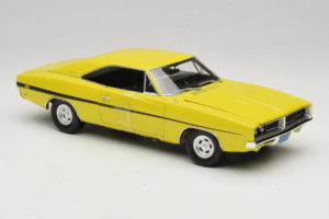 Dodge Charger R/T Gul Dirty Mary Crazy Larry Auto World 1:18 AWSS101/06 Metall — bild 6 av 8