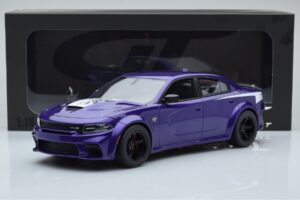 Dodge Charger Super Bee Lila GT Spirit 1:18 GT895 Resin — bild 6 av 6