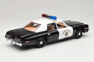 Dodge Monaco Highway Patrol CHiPS Auto World 1:18 AWSS112/06 Metall — bild 3 av 8