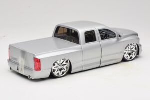 Dodge Ram Tuned Silver Jada 1:18 63162-SM Metall — bild 3 av 8