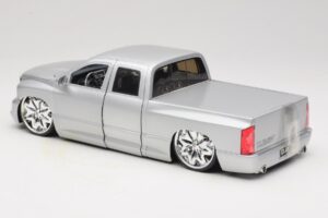 Dodge Ram Tuned Silver Jada 1:18 63162-SM Metall — bild 7 av 8