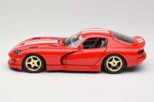 Dodge Viper GTS Röd Bburago 1:18 3075 Metall — bild 4 av 8