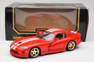 Dodge Viper GTS Röd Bburago 1:18 3075 Metall — bild 8 av 8