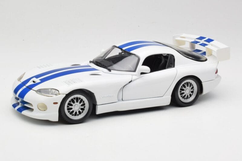 Dodge Viper GTS-R GT2 Vit 1997 Maisto 1:18 50316 Metall