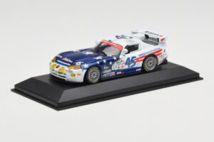 Dodge Viper GTS-R #45 Hezemans / Bunting / Zonca / Gregg Rolex 24 at Daytona 2002 Minichamps 1:43 400021445 Metall — bild 2 av 4