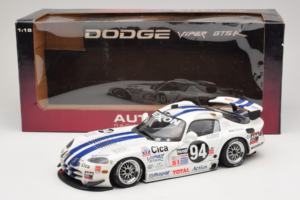 Dodge Viper GTS-R #94 Viper Team Oreca O. Beretta / T. Archer / D. Dupuy 24 Hours of Daytona 1997 AUTOart 1:18 89723 Metall — bild 8 av 8